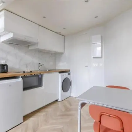 Mezzanine Au Coeur De Batignolles Appartement