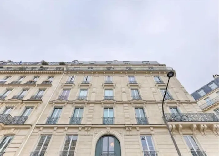Apartament Mezzanine Au Coeur De Batignolles *