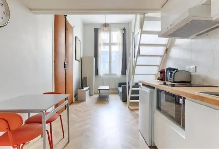 Mezzanine Au Coeur De Batignolles *